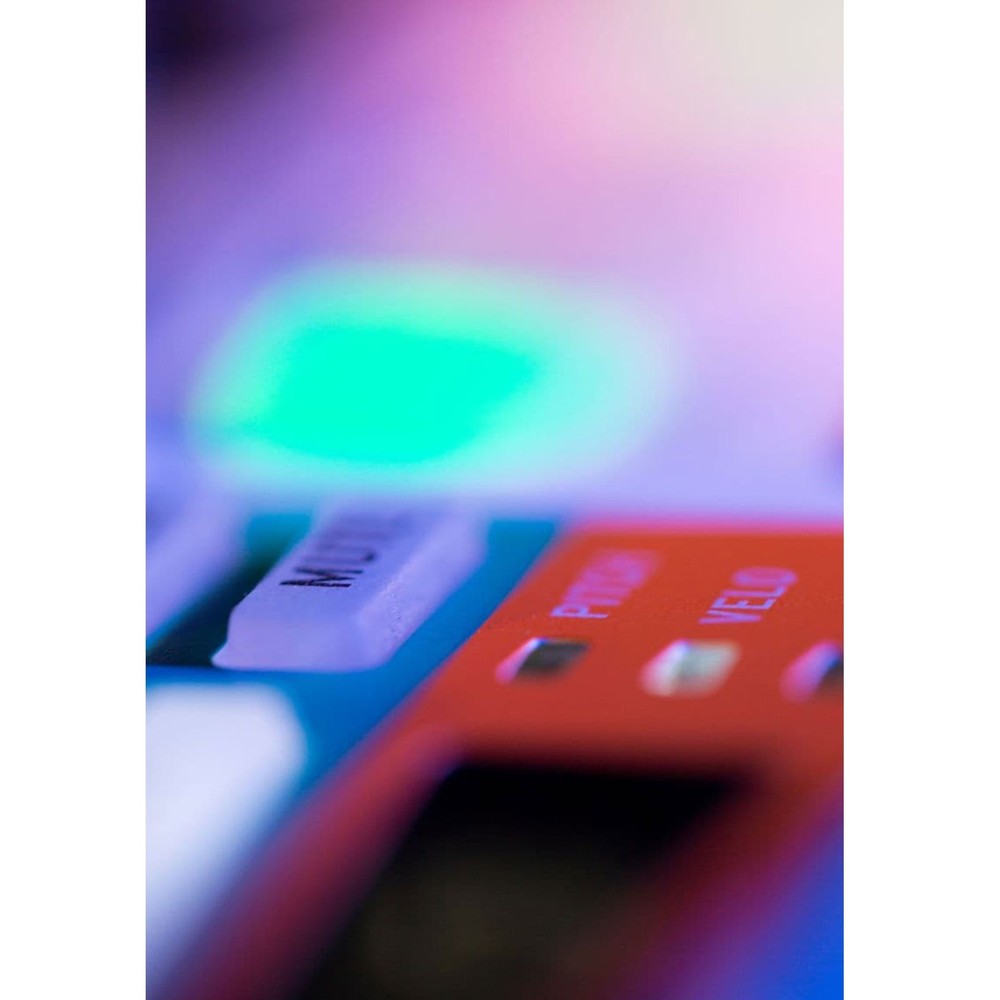 Arturia BeatStep Pro MIDI USB Analog Digital Drum Controller Sequencer