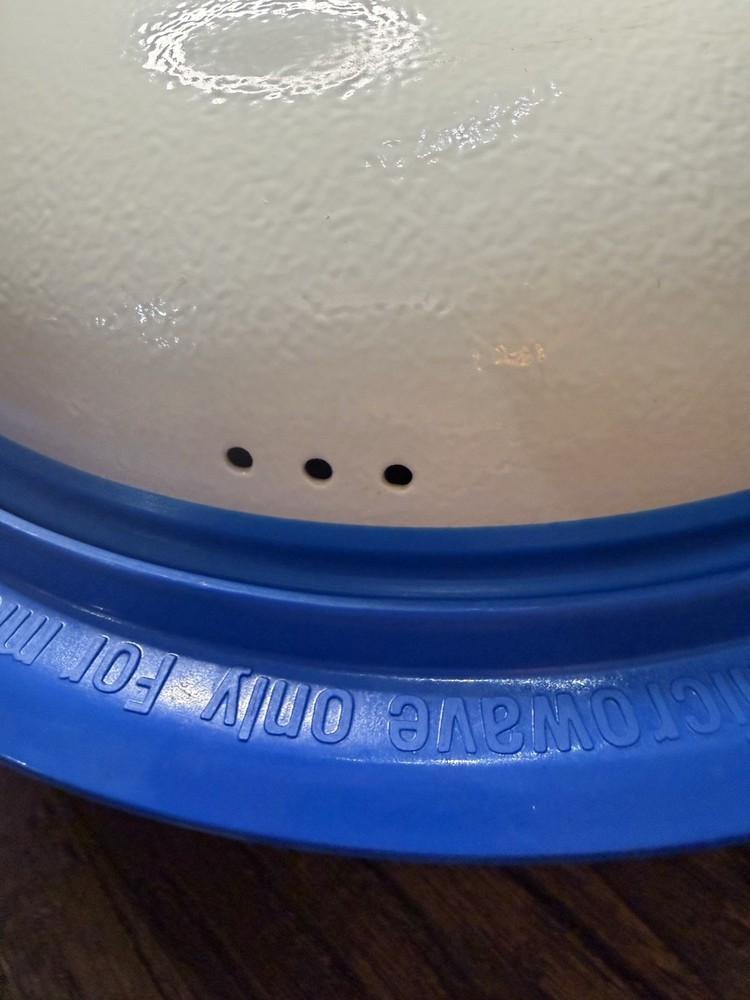 Range Mate 11" Round Microwaveable Grill / Multi Cooker, Blue