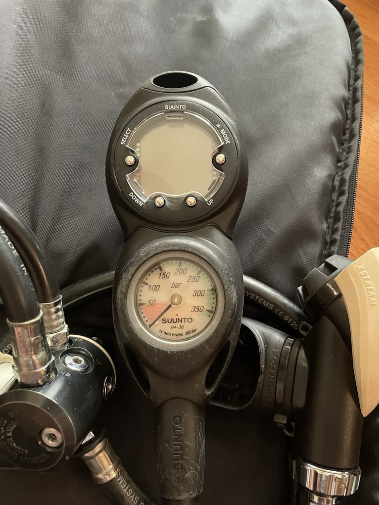 Poseidon 🇸🇪 Xstream Deep MK3 DIN Scuba Regulator Suunto Dive Computer