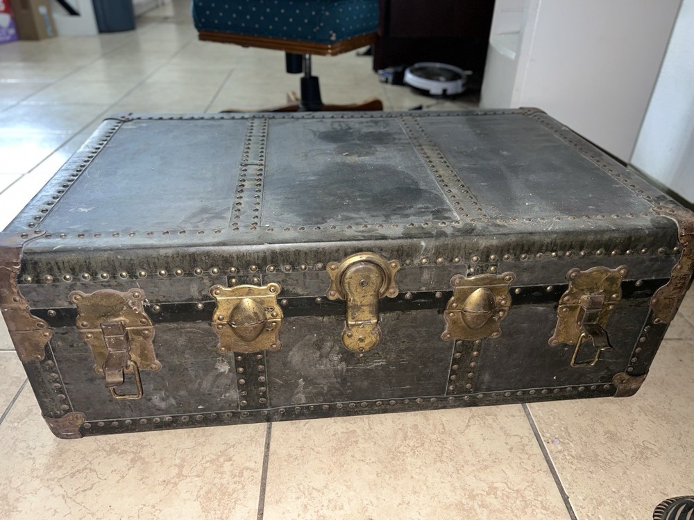 antique steamer trunk