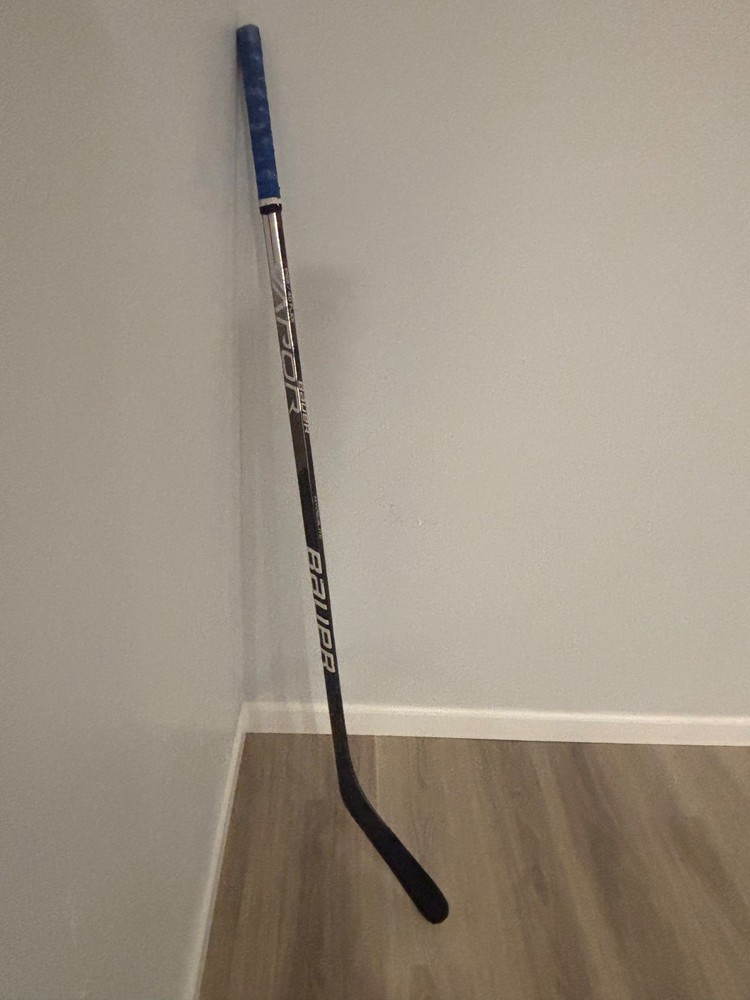 HYPERLITE Hockey Stick