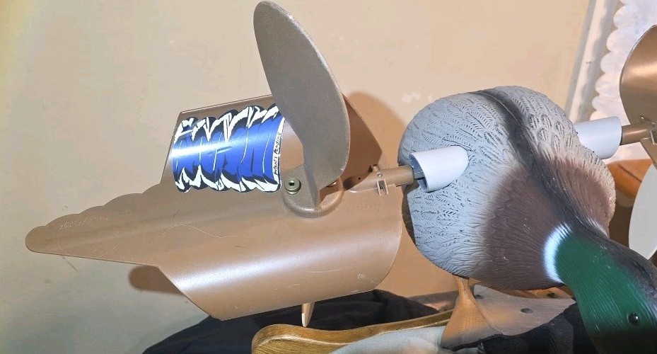 Rare Vintage Wind Driven Mallard Mojo Decoy With Unique Wing Array U.S.A. Nice!!