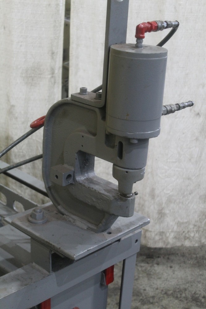 20 TON FABRILINE C FRAME HYDRAULIC FLANGE PUNCH: YODER #69702