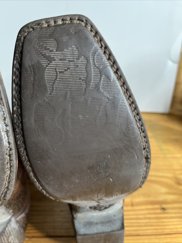 ariat boots Size 8.5 Style 10010933