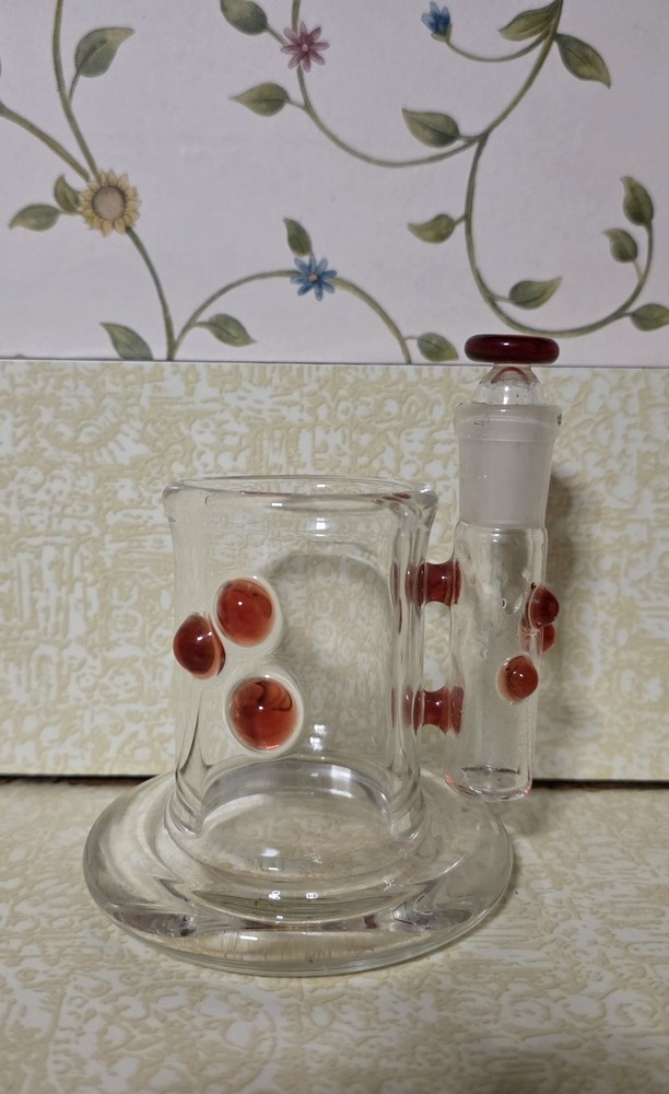 Beautiful Glass Iso Station