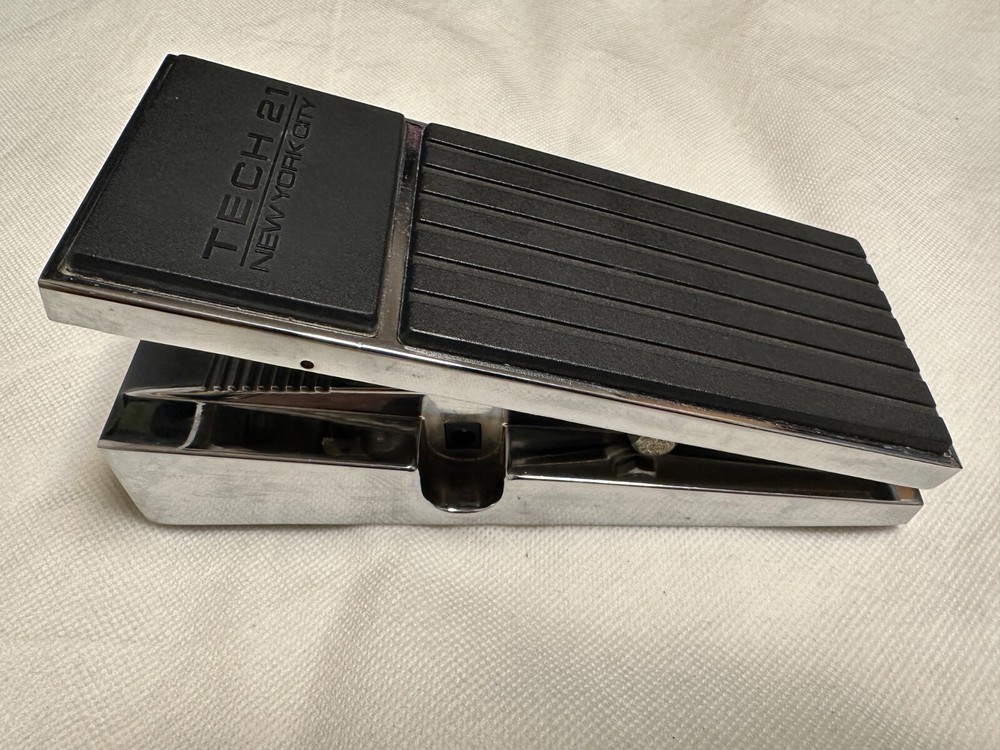 TECH21 KILLER WAIL Wah Guitar Effect Pedal