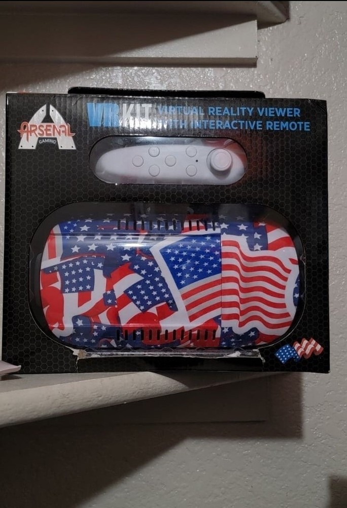 VR Set W/Interactive Remote