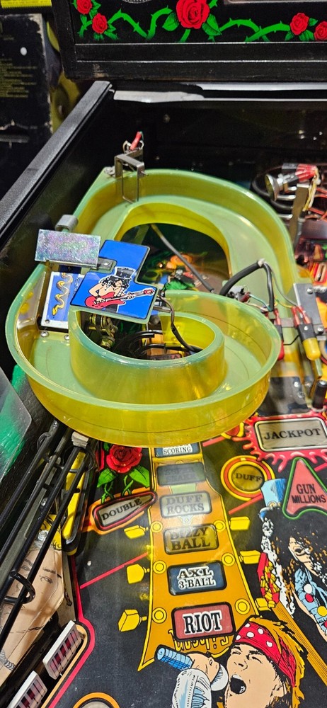 Guns N Roses Pinball by Data East