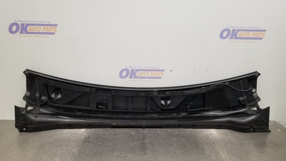 23 FORD BRONCO COWL VENT PANEL