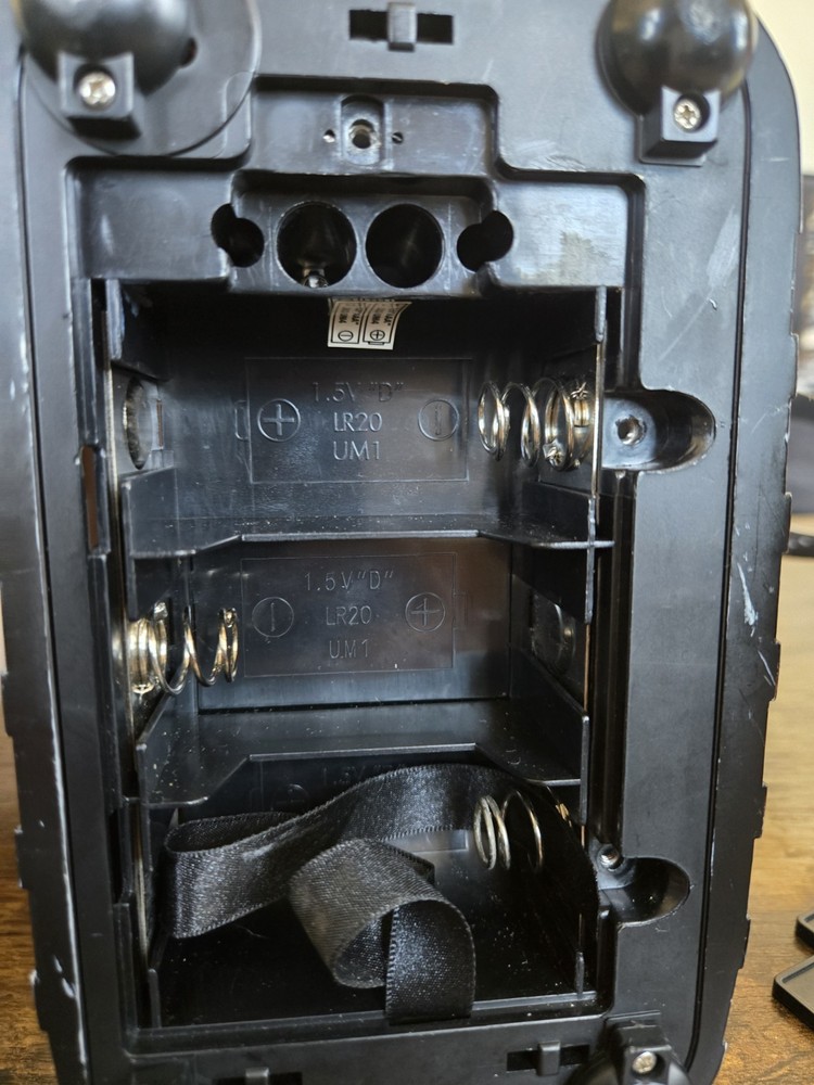 WowWee Robosapien V2 – Tested, Works–Read Description (As-Is)