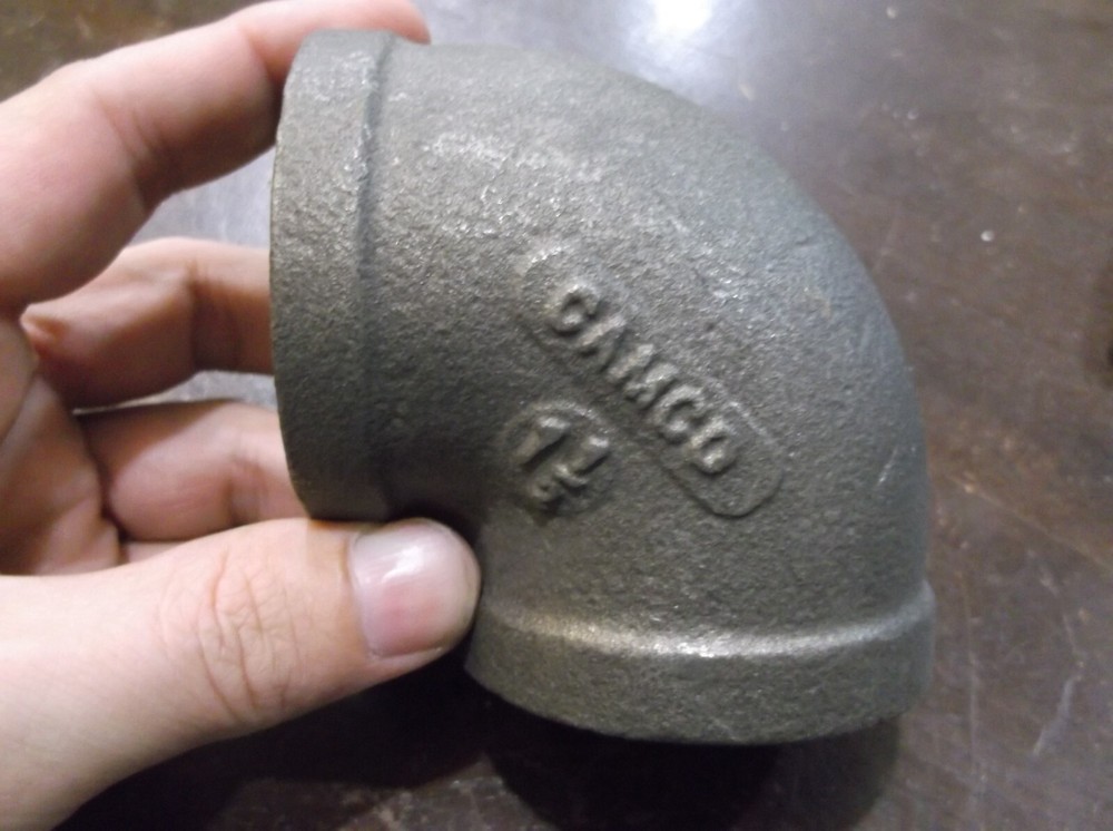 CAMCO 1-1/2" THREADED PIPE FITTING 90 DEGREES ELBOW (WL18-1)