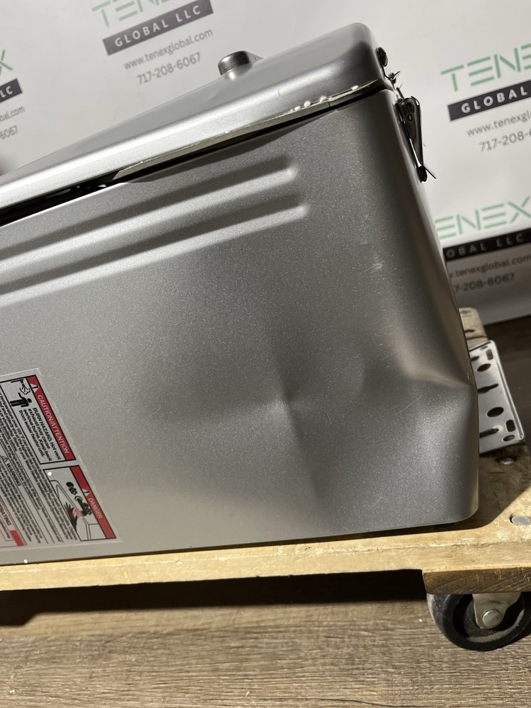 Rinnai RE199eN Outdoor Tankless Water Heater 199k BTU Natural Gas (B-13 #1589)