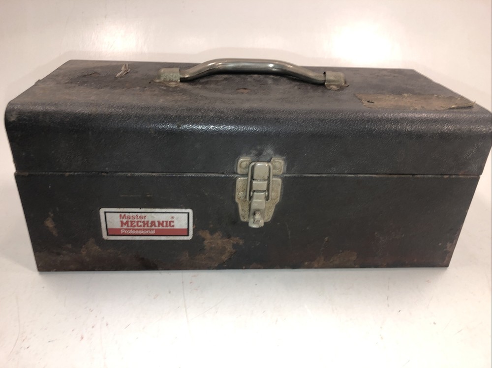 Vintage Rustic Master Mechanic Professional Tool Box With Tray