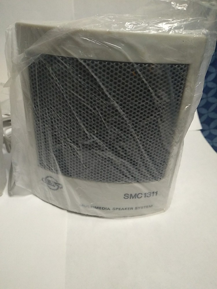 MULTIMEDIA SPEAKER SYSTEM SMC 1311 Magetically Shielded *NOS*