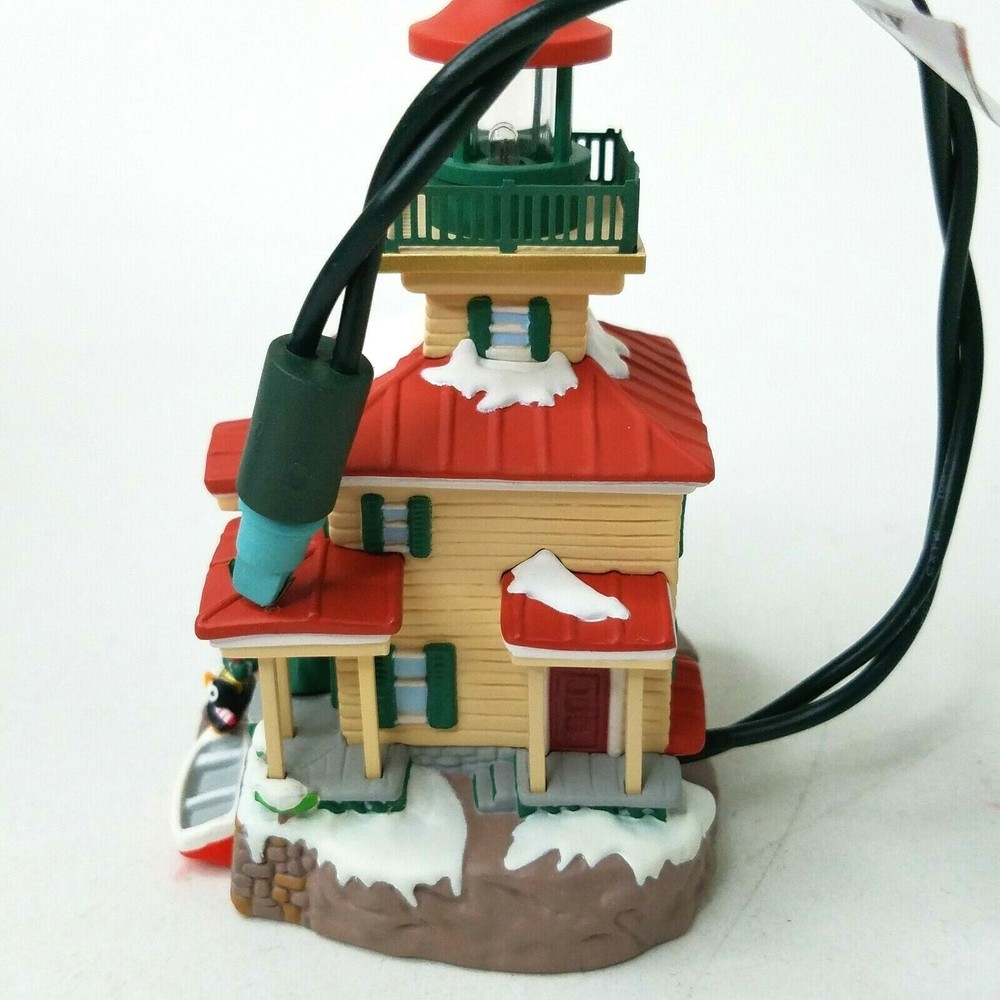Hallmark Keepsake Christmas Ornament Lighthouse Greetings 2002 #6 Magic Light
