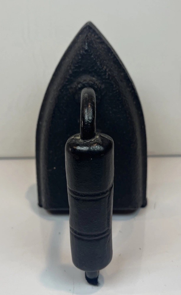 Antique Cast Iron Number 7 Iron