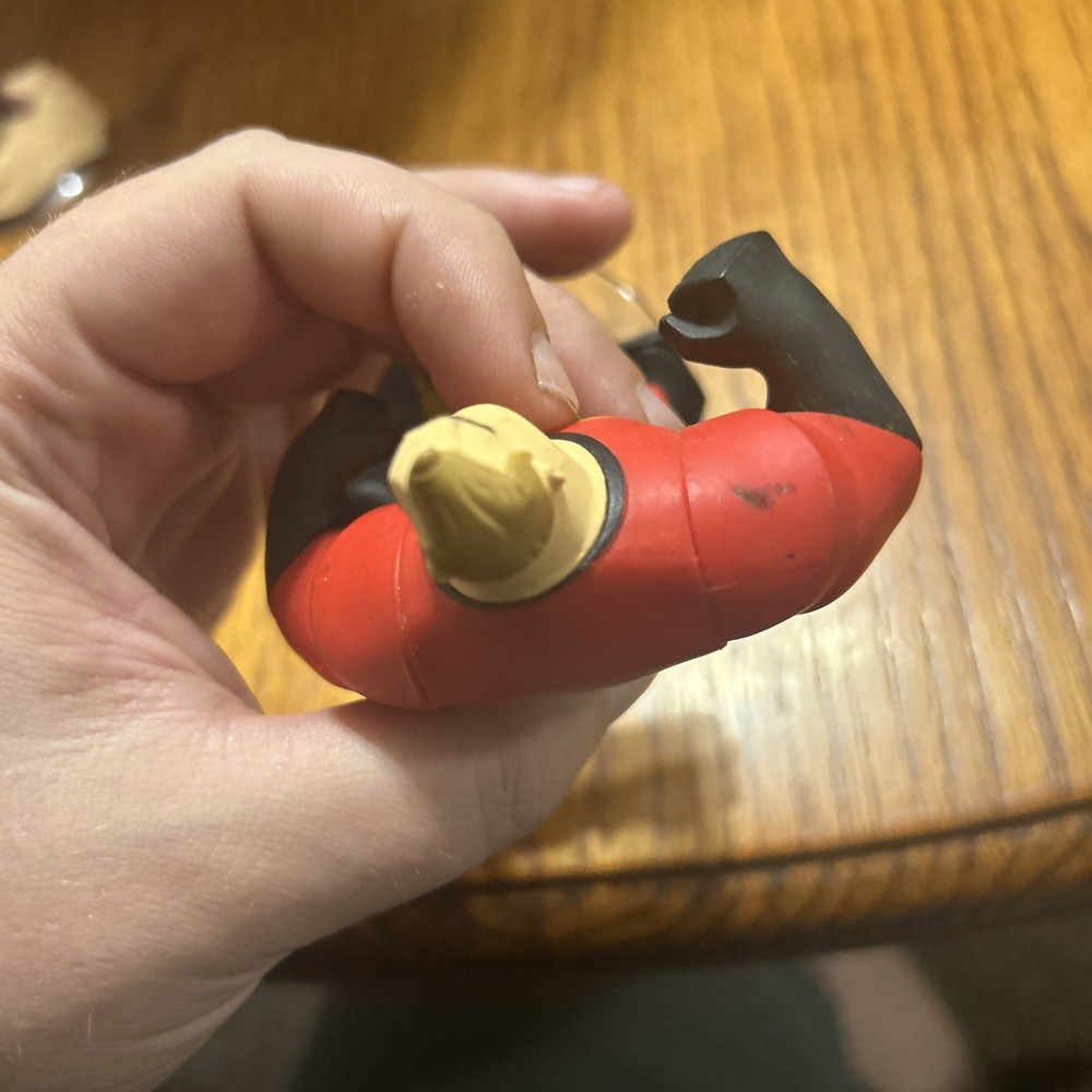 DISNEY INFINITY Mr. Incredible Figure Character