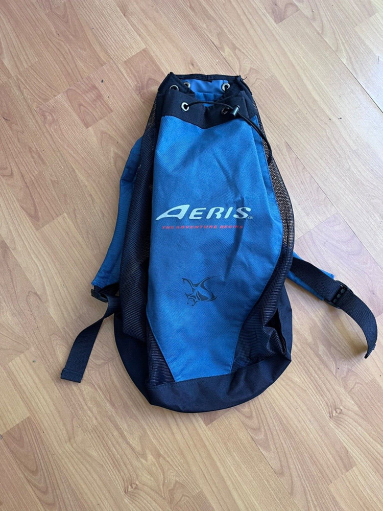 Aeris Mesh Snorkel & Dive Fins Backpack