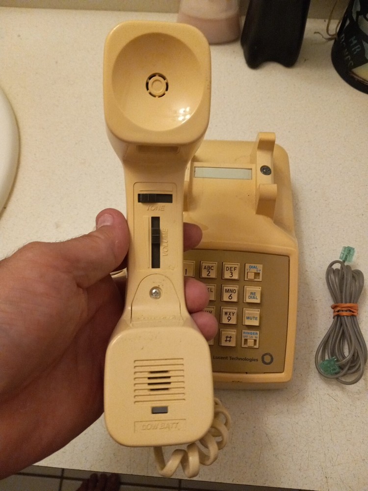 Lucent Technologies 100 Retro Style Phone **Nice