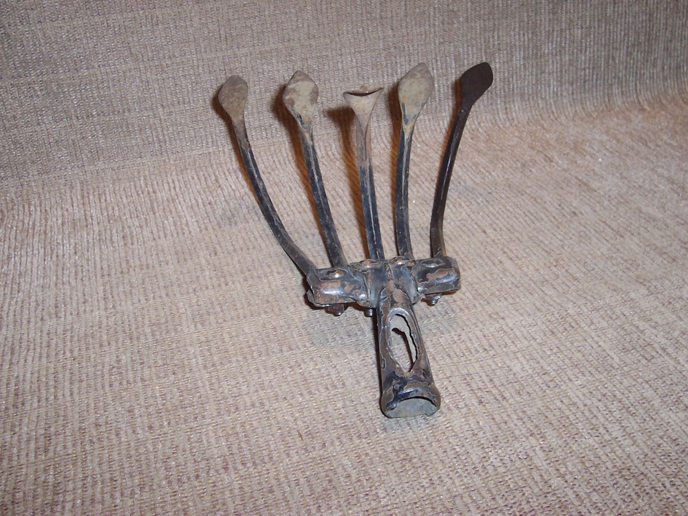 5 Tine Pulled Handle Type Garden Cultivator Flowers Vegetables Weeding Tool