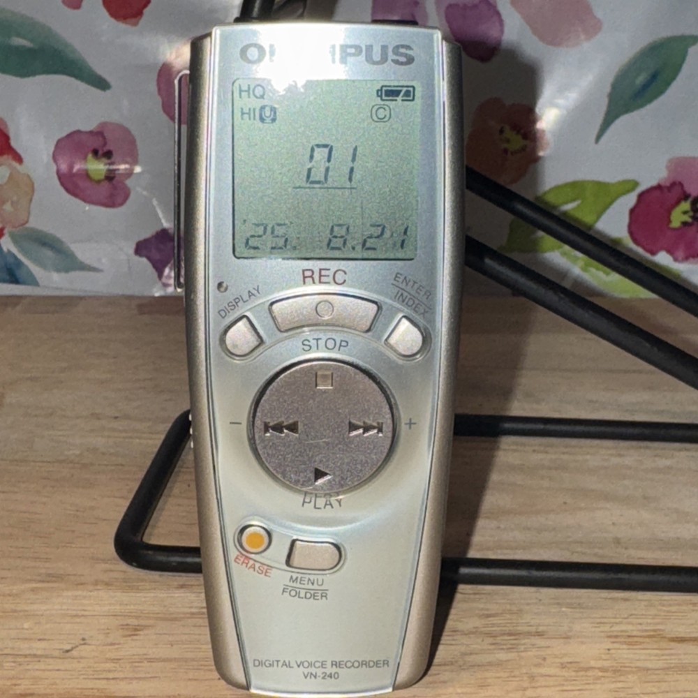 Olympus VN-240PC Handheld Digital Voice Recorder Tested Working!!