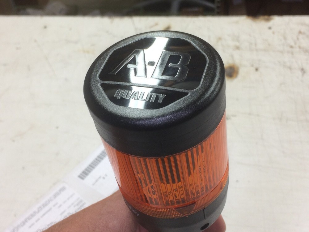 NEW ALLEN BRADLEY STACK LIGHT AASY AMBER W/POLE/BASE MOUNT STACKLIGHT 20"