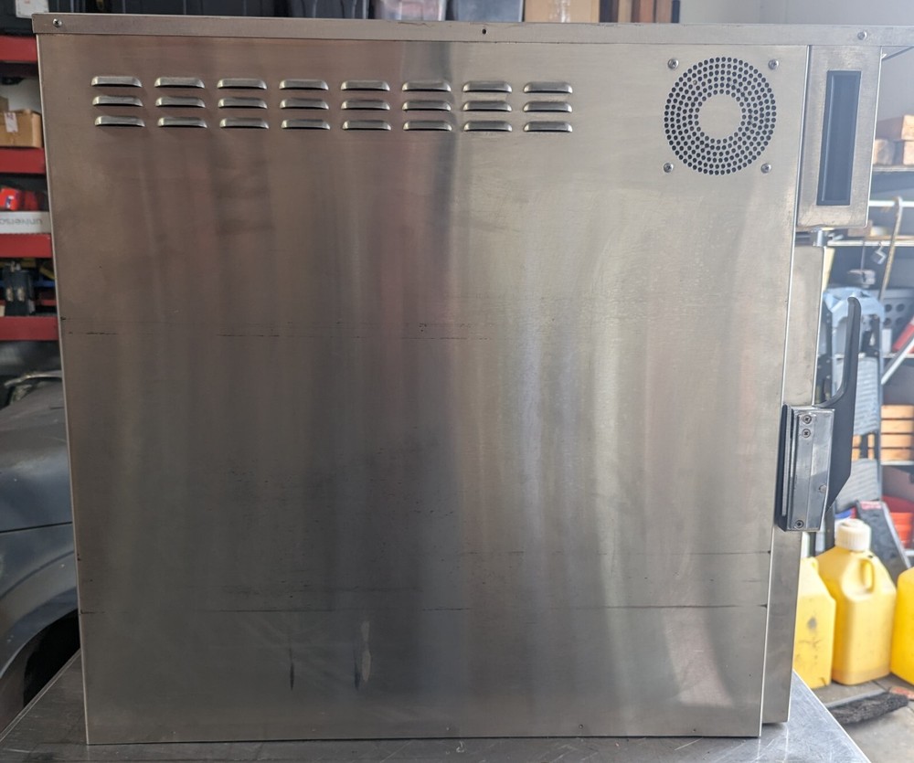 FWE RH-6 Half-Size Rethermalizer Oven, 208v/1ph