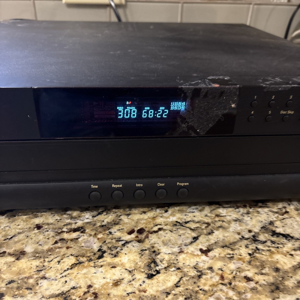 Harman Kardon FL 8370 5 Disc CD Player. Works Read