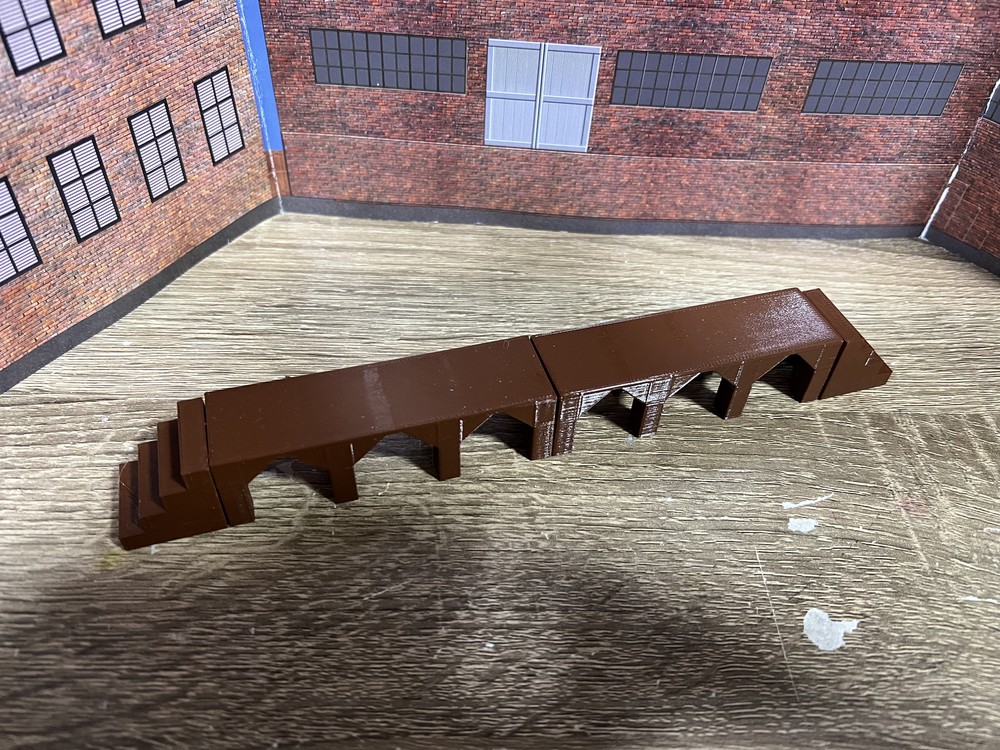 O Scale Loading Dock for Cargo Loading - Two 3.5 inch x 1 Inch Sections w/ Steps