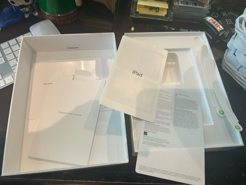 Apple iPad 11th Generation (A16) 512GB Blue Wifi + Cellular EMPTY BOX ONLY
