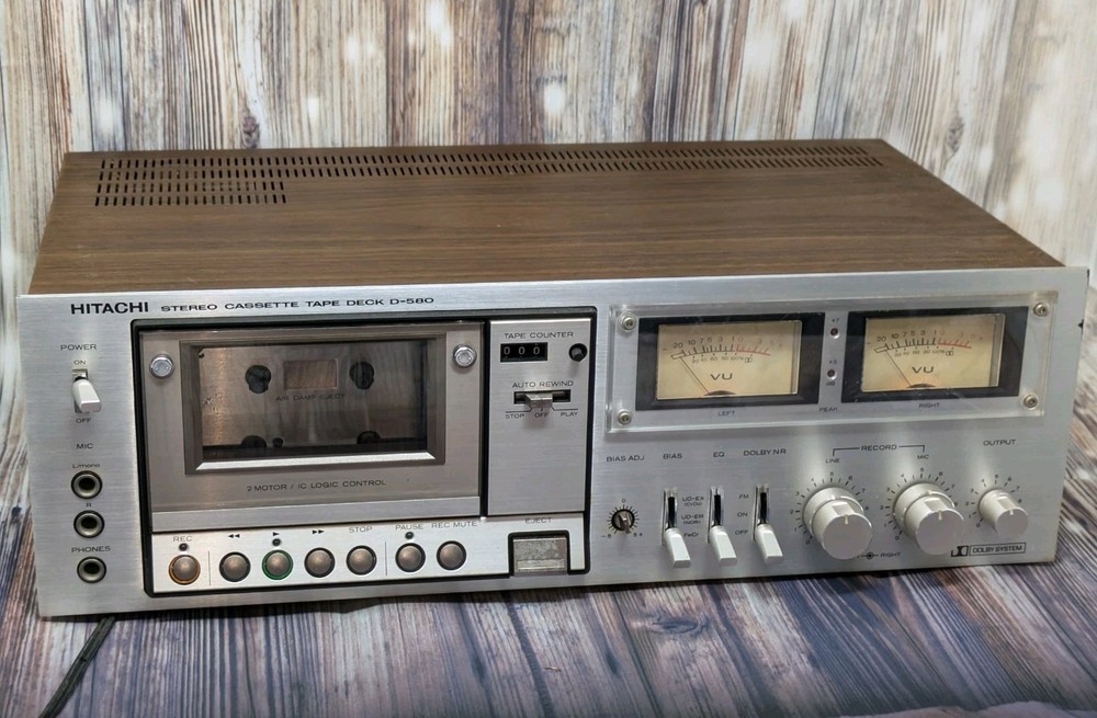 HITACHI D-580 Cassette Tape Deck Player / Recorder - Needs Service