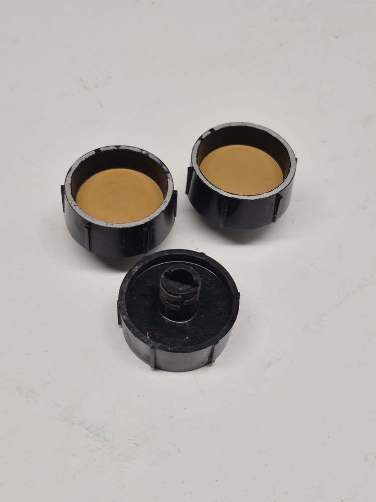 Zenith Solid State Suitcase Turntable Knobs