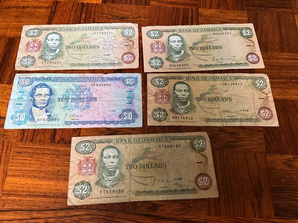 $10 & 4 x $2 Jamaica banknotes