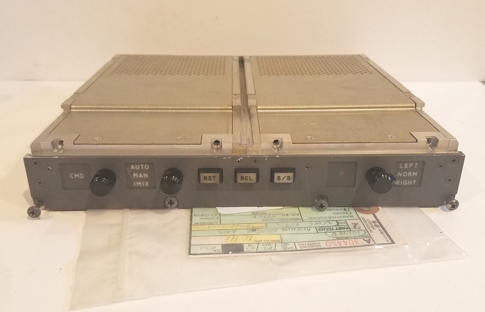 Boeing 747 Aircraft Engine Display Control Panel 35005-003