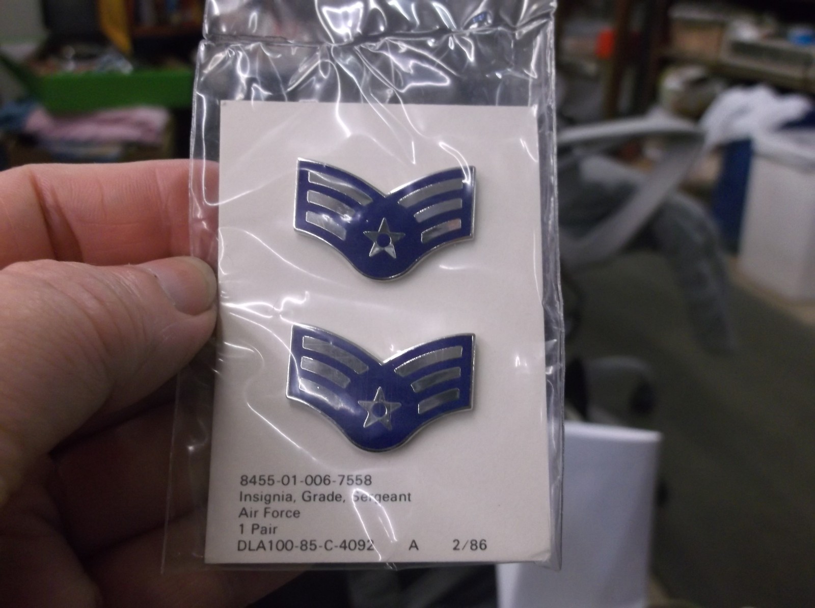 USAF - SENIOR AIRMAN E4 - DRESS COLLAR RANK PIN - AIR FORCE - SERGEANT - PAIR