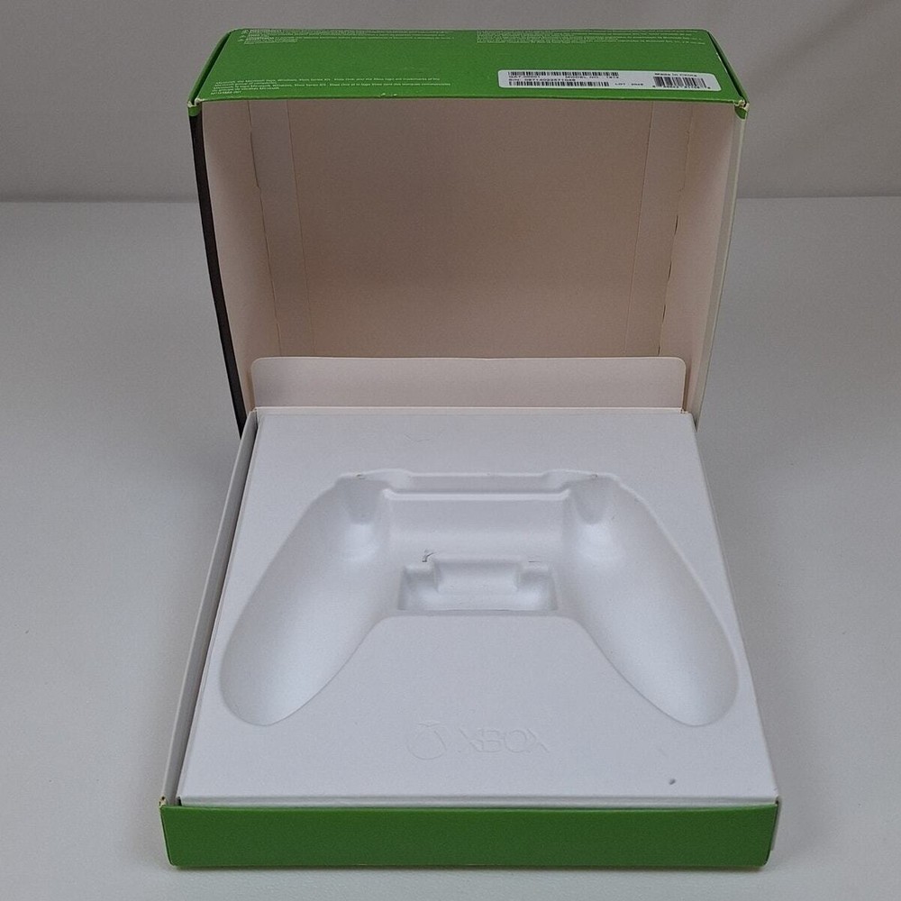 Microsoft Xbox Wireless Controller Box (Carbon Black)