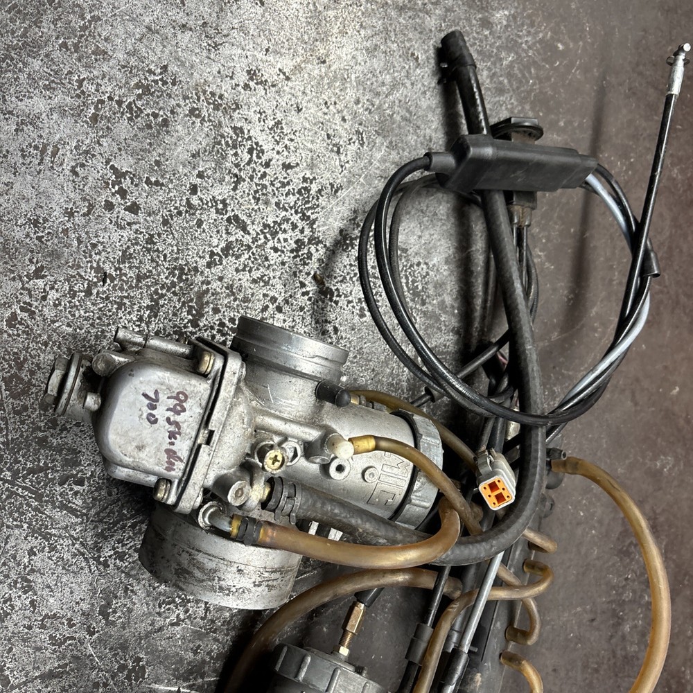 1999 Ski-doo 700 Summit Snowmobile Mikuni Carburetors