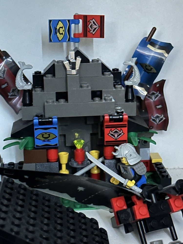 Ninja Suprise Samuri and Ninja Castle