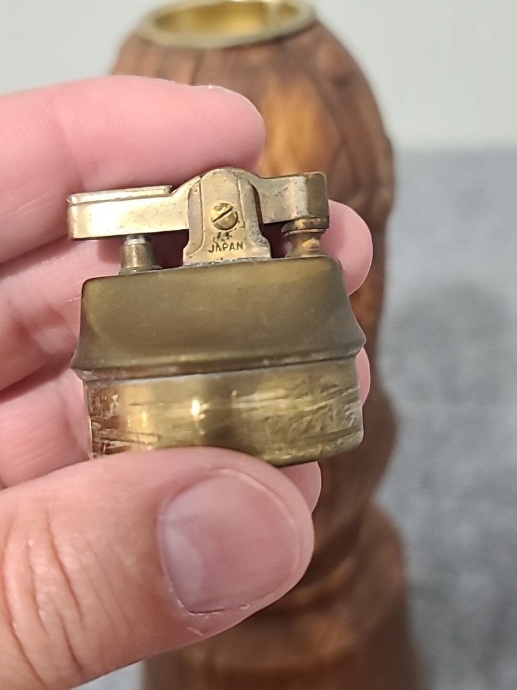 Handmade plaster lighter