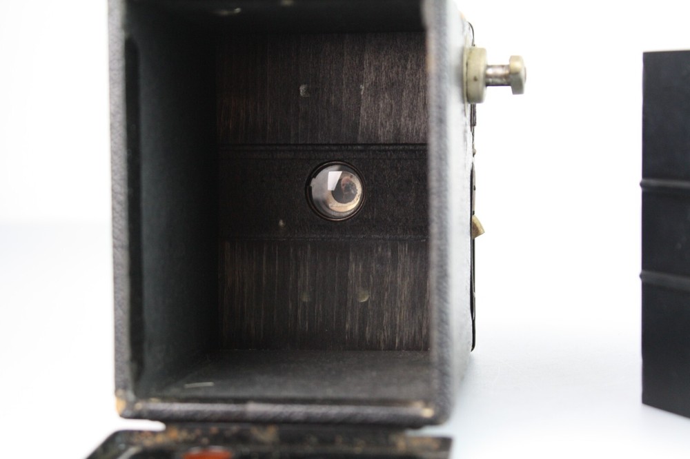 AGFA B-2 Cadet Vintage Box Camera