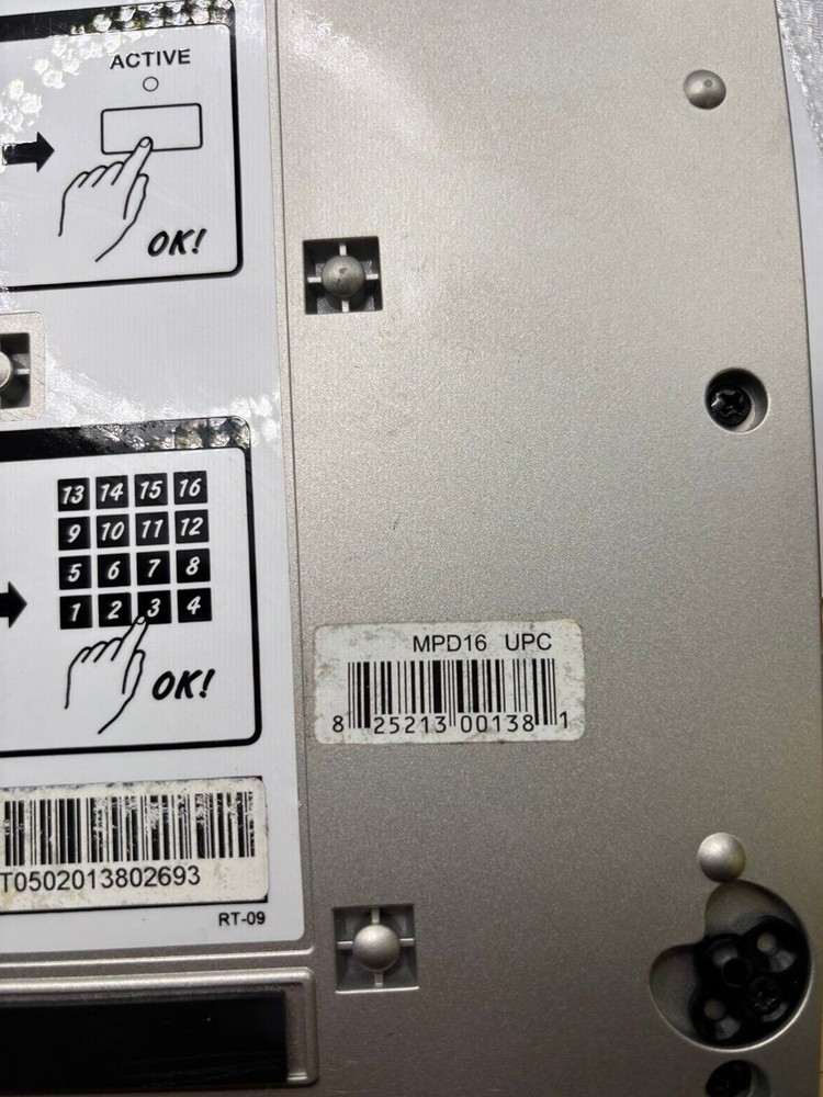 Akai Professional MPD16 USB/MIDI Pad Controller for Windows & Macintosh