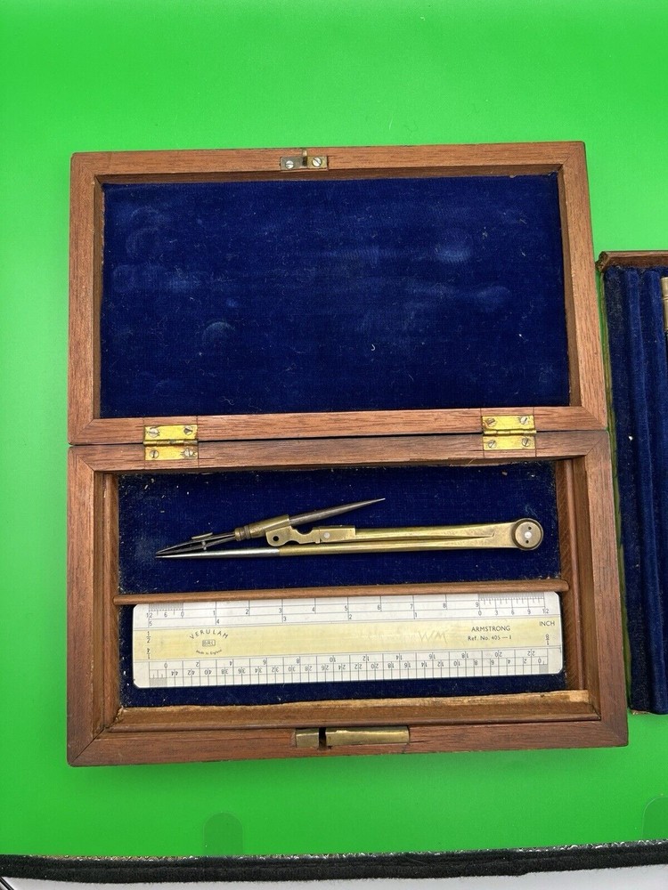 A Vintage Compass/Drawing Instrument Set