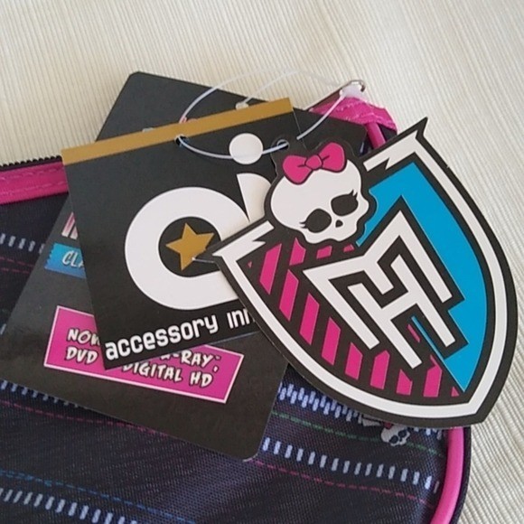 Monster High Gadget Case with 2 Zippered Compartments