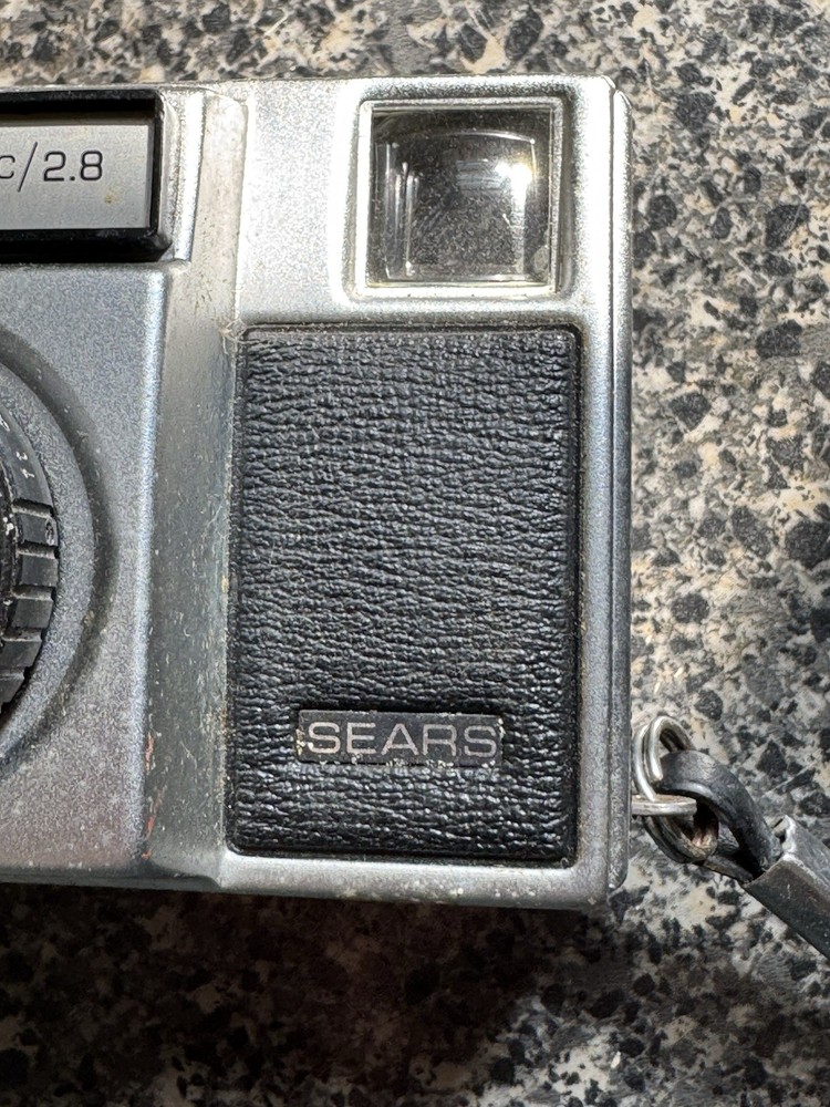 Sears 126 X Camera 40 MM Automatic/2.8 TESTED!! Working