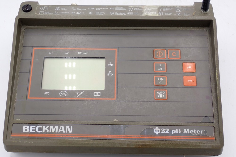 Beckman PHI32 32pH Meter