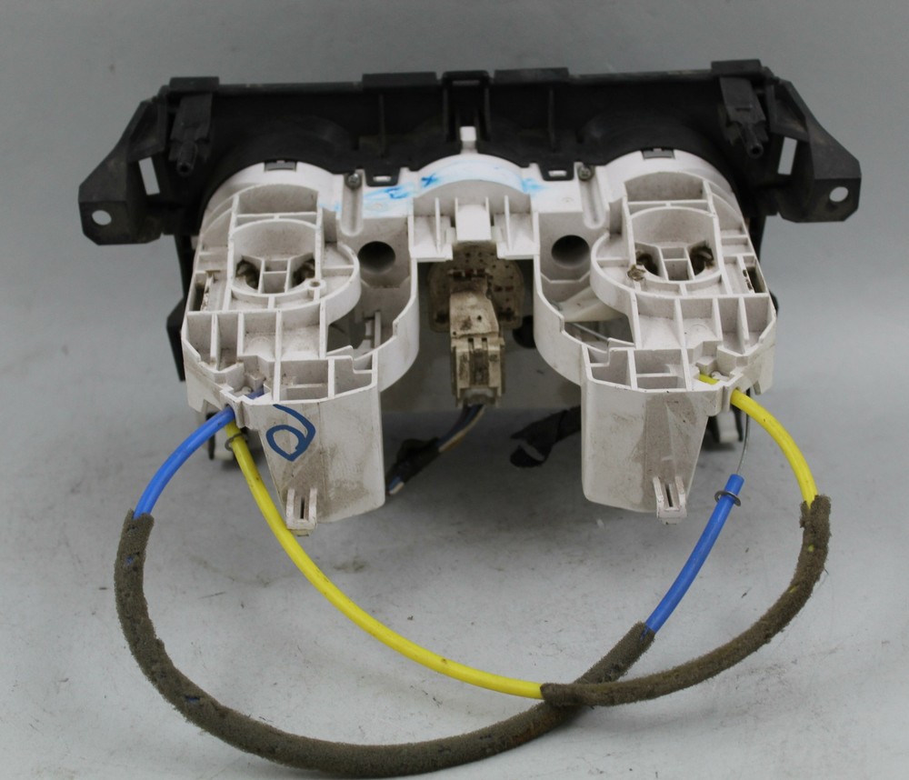 12 13 MAZDA 3 CLIMATE CONTROL PANEL OEM