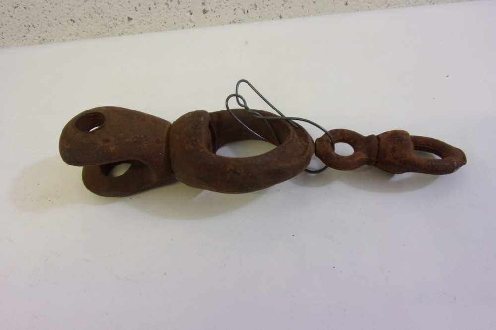 2 Antique Rope Swivels