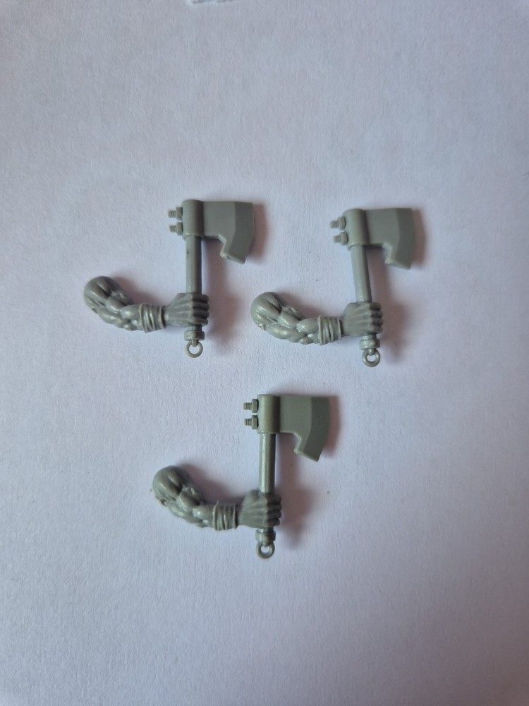 Warhammer Orcs & Goblins bits Orc Boyz Axe Arm X 3