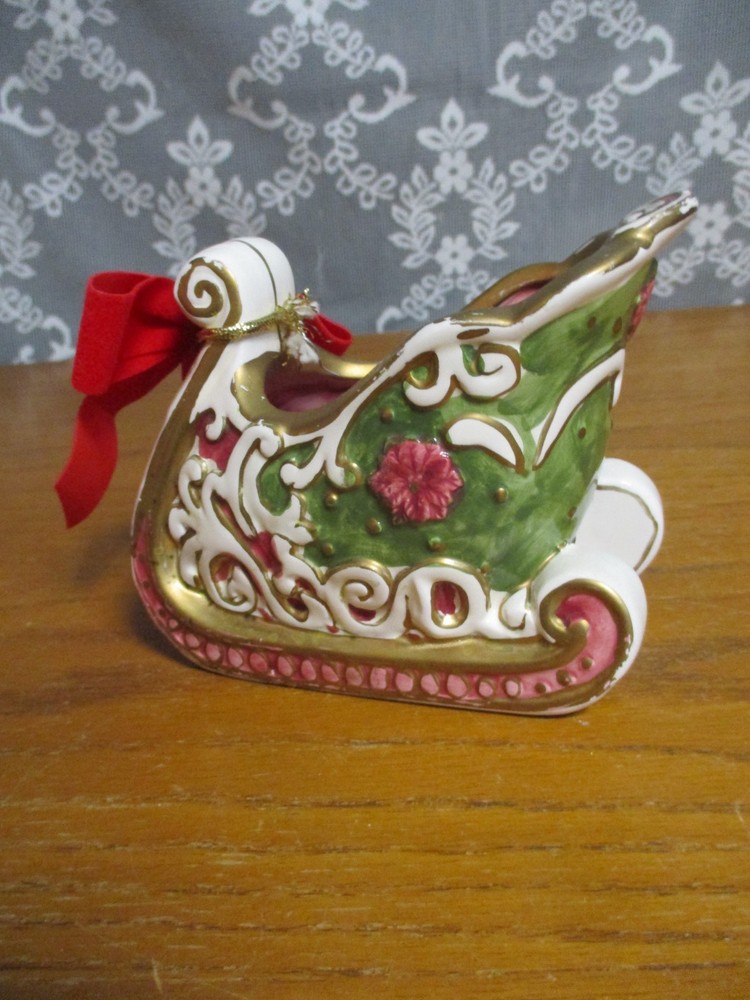 Santa's Sleigh Planter - Decoration
