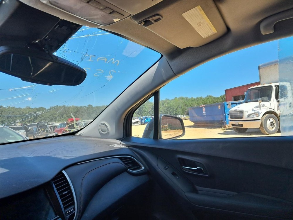 TRAX 2019 Glove Box 4787282